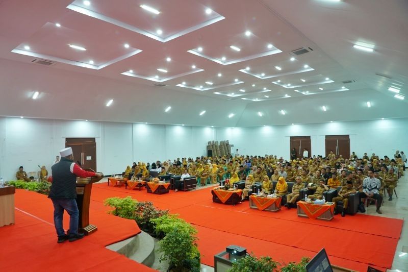 Gubernur Bengkulu Ingatkan: Program Makan Bergizi Gratis Wajib Didukung Seluruh Sekolah!