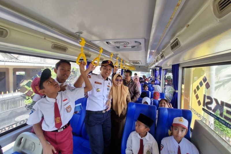 Fakta Unik: Bus Sekolah Kediri Capai Keterisian 100 Persen, Pemkot Gencarkan Edukasi Pelajar