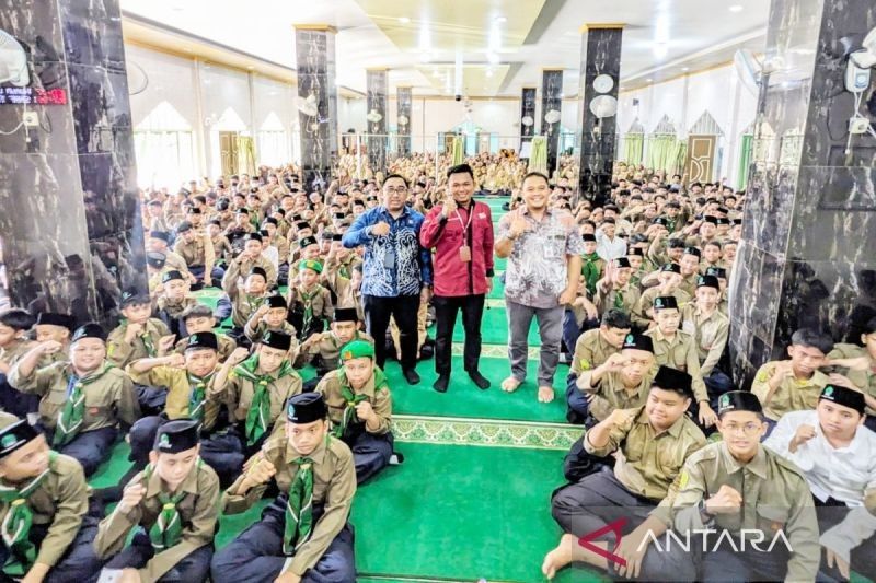 Kemenkum Kalsel Edukasi Santri: Kenapa Karya Nasyid dan Ceramah Penting Dilindungi Kekayaan Intelektual?