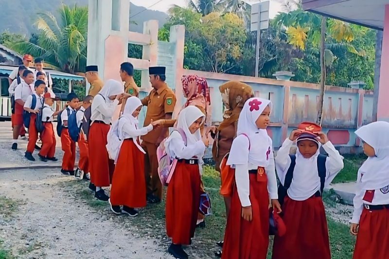 Ternyata, Film 'Kemenangan Sejati' Jadi Senjata: Pemkab Natuna Ajarkan Bahaya Judi Online dan Napza di MPLS SMP