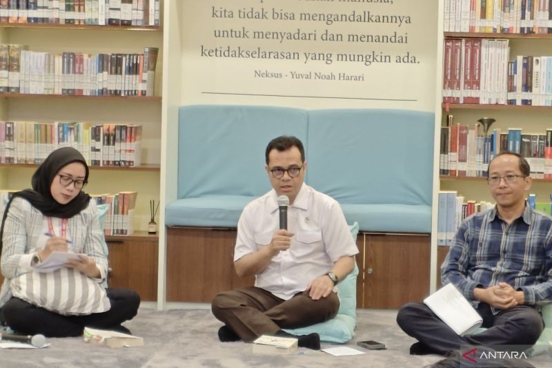 Wamenkomdigi Tegaskan Urgensi Berpikir Kritis di Era AI: Mengapa Kita Tak Boleh Terlena?