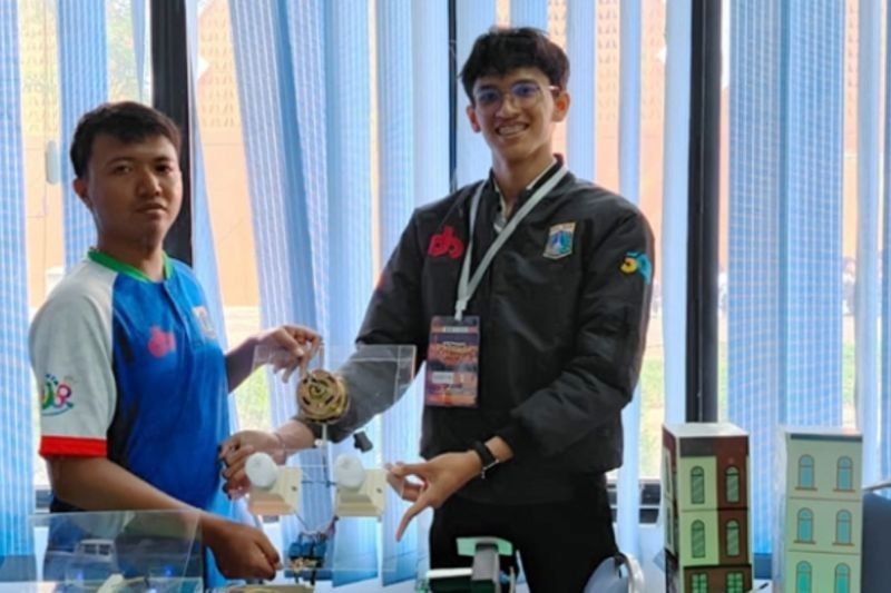 Tahukah Anda, Robot Smart Pemuda Jakarta Utara Ini Siap Harumkan Nama Bangsa di Ajang Kreativitas Nasional 2025