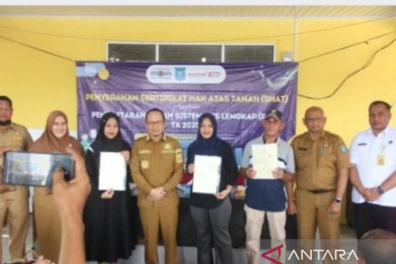 Fakta Menarik: 197 Sertifikat Tanah PTSL Dibagikan di Bangka Tengah, Ini Manfaatnya!