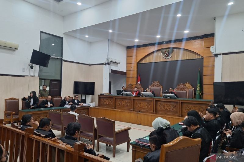 Terungkap! Terdakwa Judol Komdigi Rajo Emirsyah Dituntut 15 Tahun Penjara, Uang Haram Dipakai Umrahkan 47 Orang