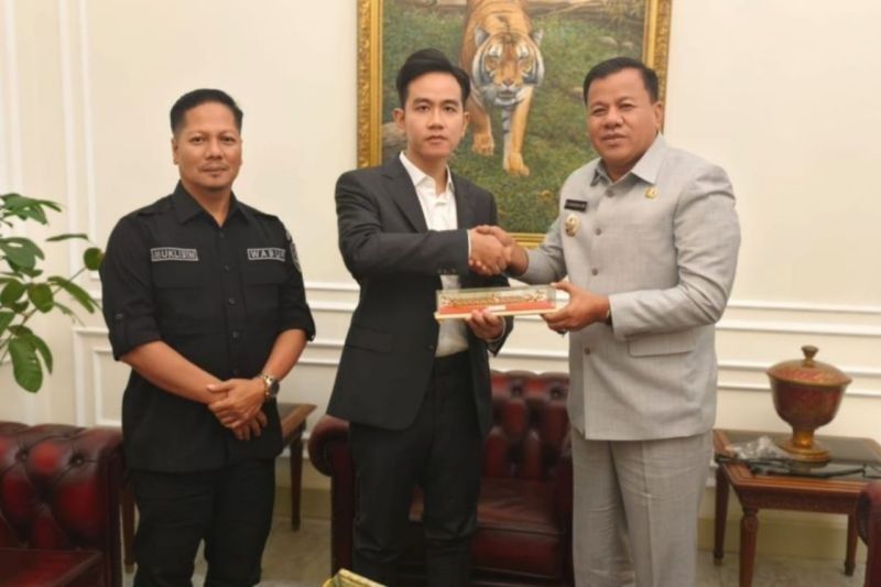 VP Gibran Diundang Buka Festival Pacu Jalur 2025 di Kuansing, Pernah Tirukan Penari Cilik Viral