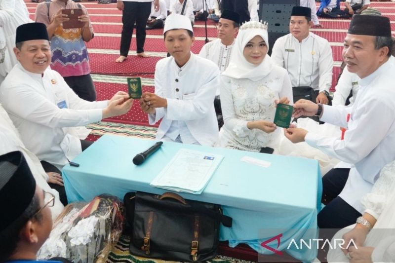 Trivia: 325 Pasang Pengantin Ikuti Nikah Massal Kemenag Kalsel 2025, Meriahkan Festival Muharam