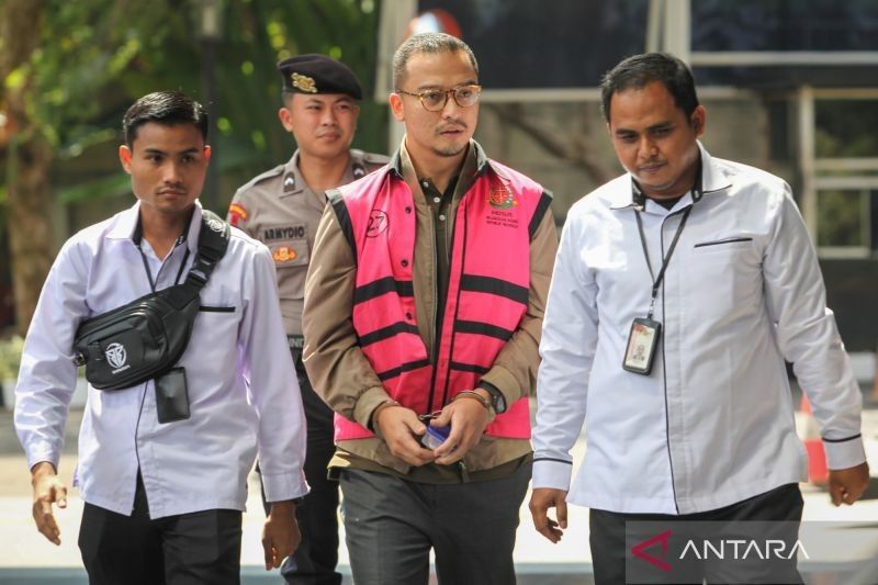 Sinergi Pemberantasan Korupsi: KPK Fasilitasi Pemeriksaan Tersangka Minyak Gading Ramadan Joedo