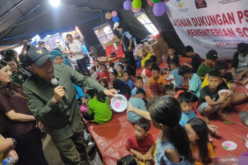 Fakta Bantuan Rp290 Juta: Wamensos Serahkan Dana untuk Korban Kebakaran Tambora