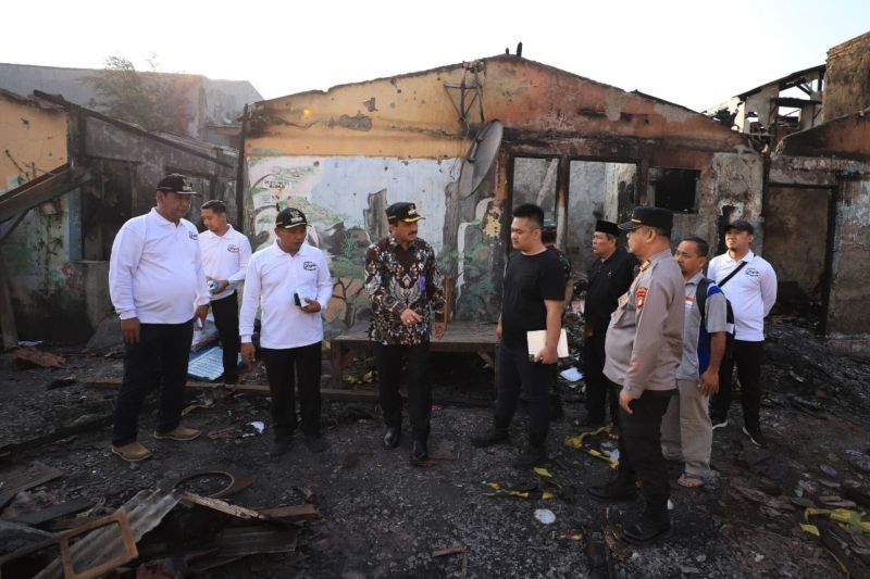 Tahukah Anda? 1.700 Meter Persegi Lahan Terdampak, Jaksel Kerahkan Ratusan Petugas untuk Pembersihan Puing Kebakaran Grogol Utara