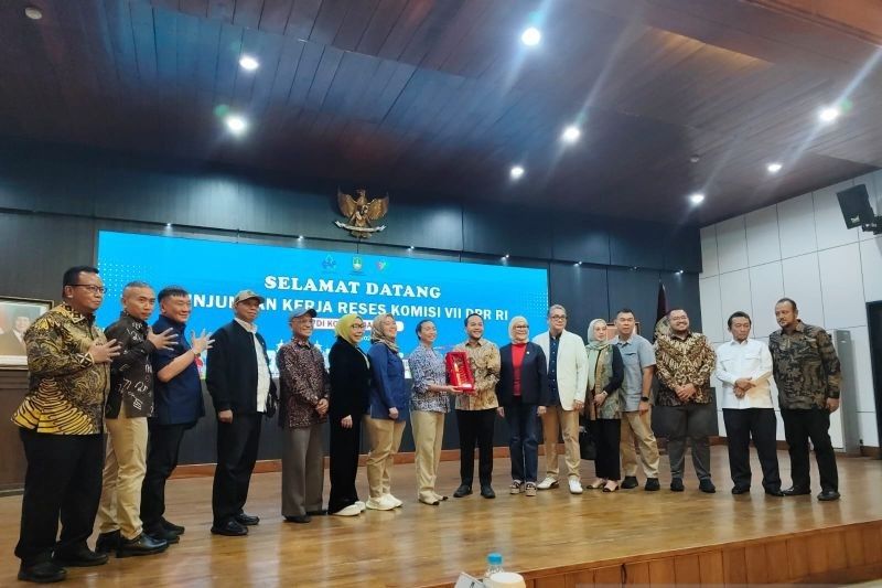 Fakta Unik PAD Solo Raya Melesat: Komisi VII DPR RI Soroti Pentingnya Standar Ekosistem Pariwisata Berkelanjutan