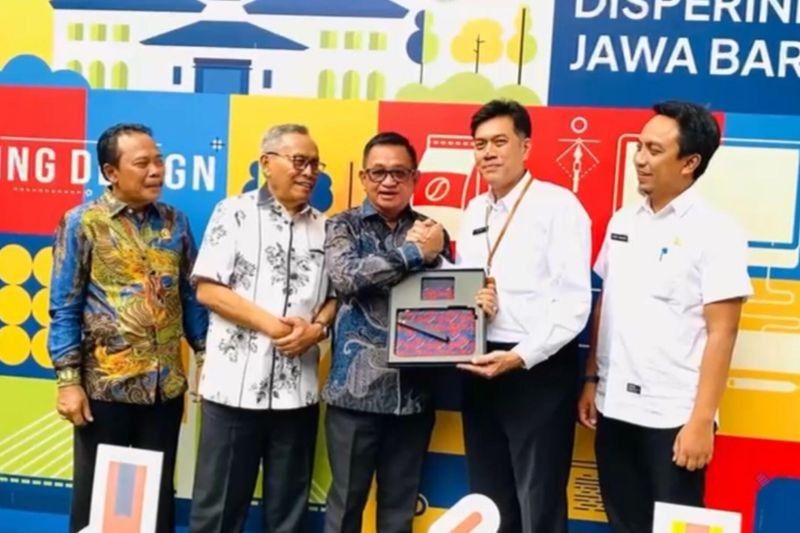 Mengapa Jawa Barat Jadi Rujukan? Disdag Kalsel Perkuat Penguatan UMKM Kalsel Lewat Studi Komparasi Rumah Kemasan
