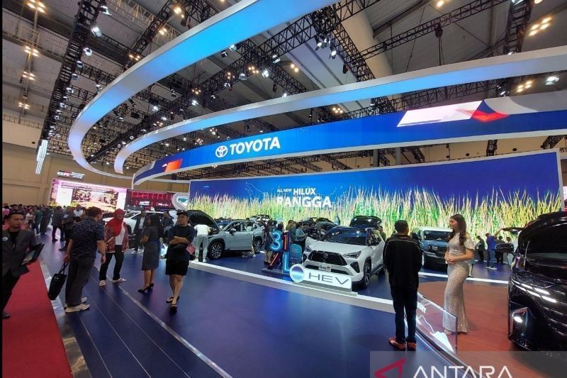 Dominasi Toyota GIIAS 2025: Dari Mobil Listrik Lokal bZ4X hingga Kijang Klasik 1972