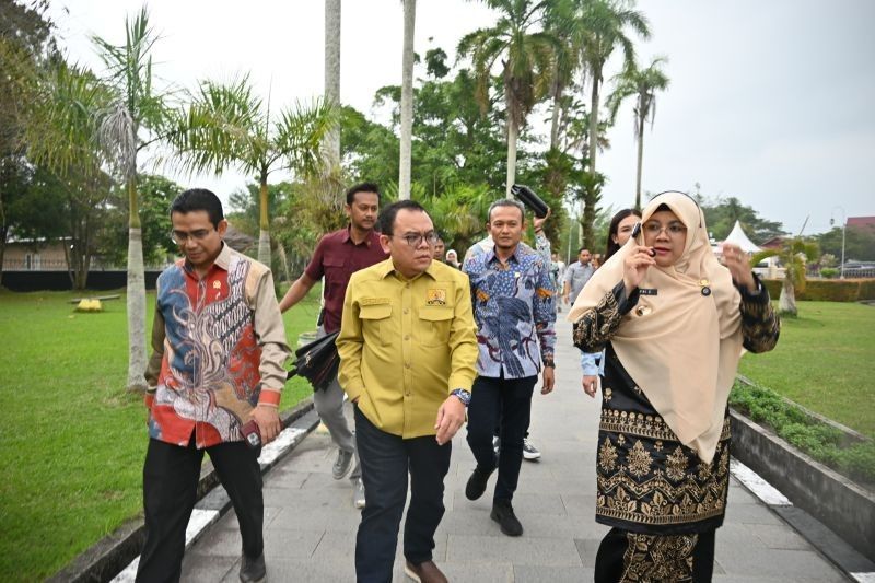 Potensi Tersembunyi: Dorong Pengembangan Pariwisata Siak, Anggota DPR Minta Pelaku Wisata dan UMKM Lebih Kreatif