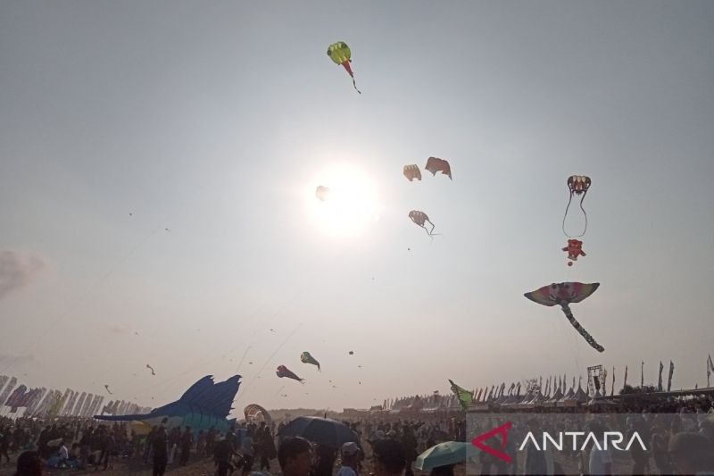 Tahukah Anda? Festival Layangan Parangtritis Tarik Ribuan Wisatawan Mancanegara, Jadi Agenda Internasional DIY!