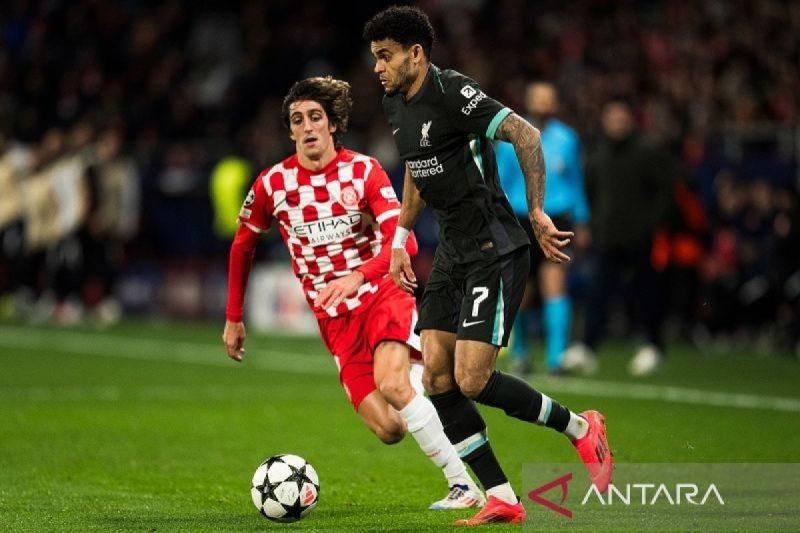 Fakta Luis Diaz: Pelatih Arne Slot Ungkap Alasan Tak Mainkan Bintang Liverpool di Laga Pramusim Akibat Rumor Transfer