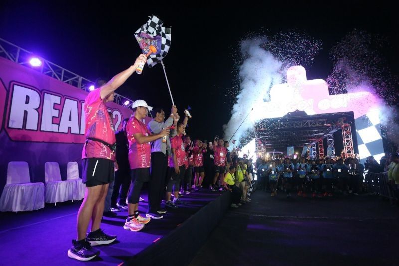 Fakta Unik: Ribuan Pelari Ikuti KAI Bandara Glow Night Fun Run 2025 di Malam Hari, Ada Hadiah Liburan ke Jepang!