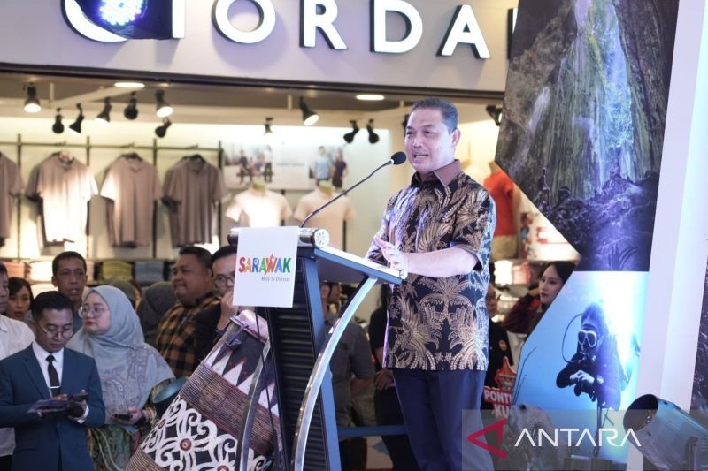 Fakta Unik: Penerbangan Pontianak Kuching Kembali Dibuka AirAsia, Bandara Supadio Berstatus Internasional Lagi!
