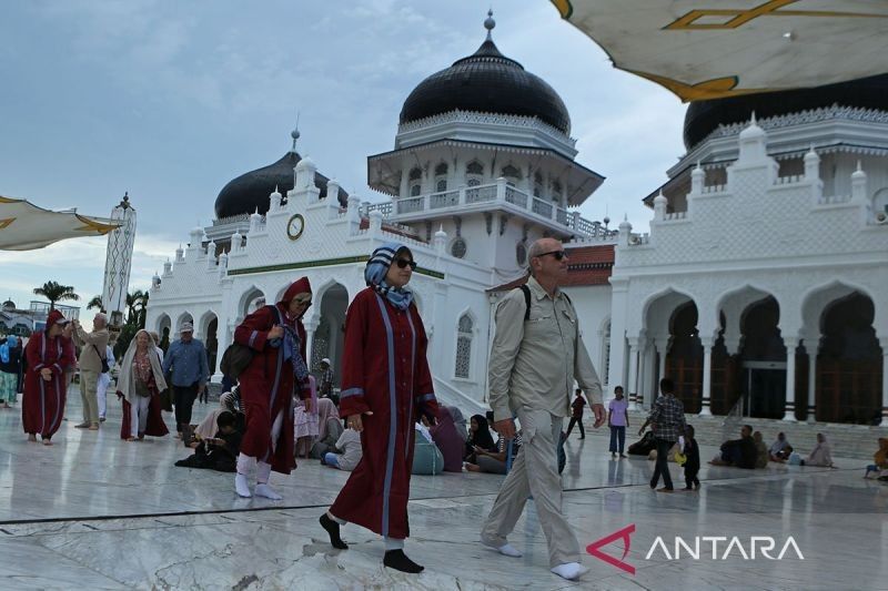 Fakta Unik: Wisata Religi Aceh Kian Diminati Wisatawan Malaysia, Ini Destinasi Favoritnya!