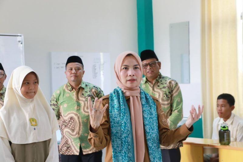 Tahukah Anda, Ribuan Calon Siswa Tak Tertampung? Sekolah Swasta Atasi Daya Tampung, Solusi Keterbatasan di Serang