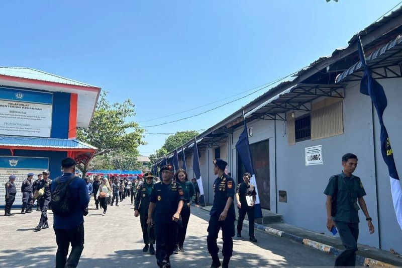 Fakta Mengejutkan! Bea Cukai Berantas Penyelundupan dengan Satgas Baru, Amankan Rp4,3 Triliun Barang Ilegal