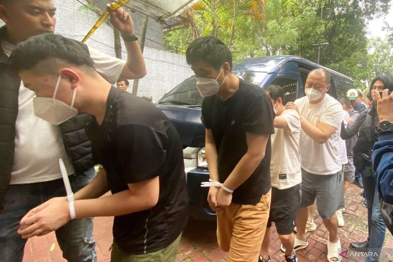 Terungkap! 11 WNA Polisi Wuhan Gadungan di Jaksel Salahgunakan Izin Tinggal, Ini Modus Penipuan Mereka