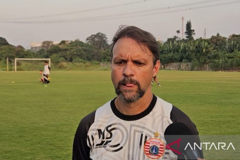 Strategi Unik Maurizio Souza: Enggan Sebut Calon Lawan Terberat Persija di Super League 2025/2026