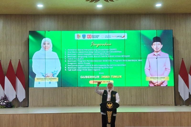 Terungkap! Ratusan Ribu NIK Penerima Bansos Terlibat Judi Online, Gubernur Jatim Beri Peringatan Keras!