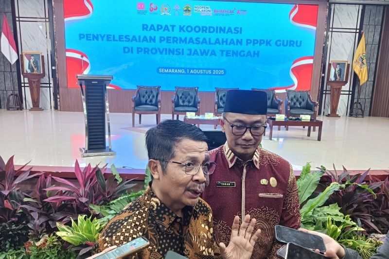 BKN Desak Pemda Segera Usulkan Formasi Guru PPPK, Pengangkatan Honorer Rampung 2025!