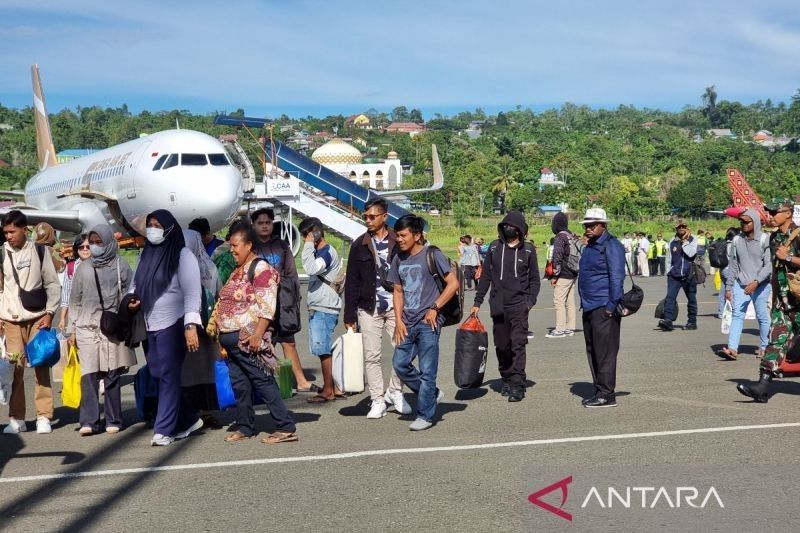 Naik 14,87 Persen! Penumpang Pesawat Papua Barat Capai 45 Ribu Orang pada Juni 2025
