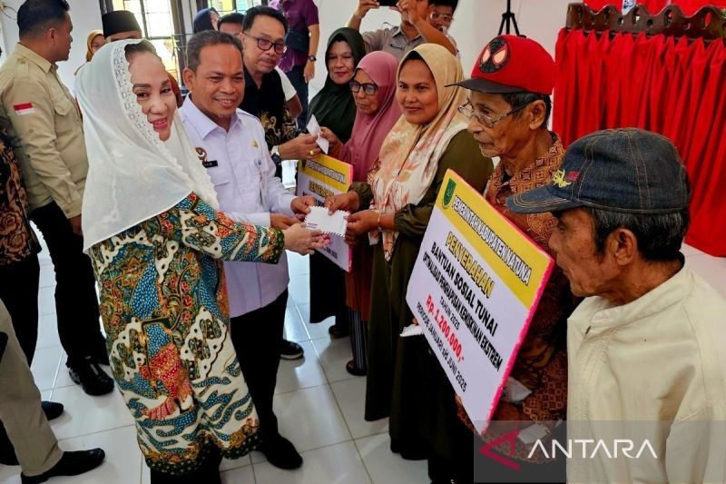 Fakta Menarik: Pemkab Natuna Siapkan Bantuan Sosial Tunai Lansia 65 Tahun ke Atas!