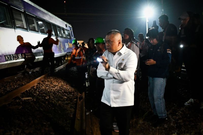 Fakta Mengejutkan: Menteri Perhubungan Pantau Evakuasi Anjloknya Kereta Argo Bromo Anggrek di Subang