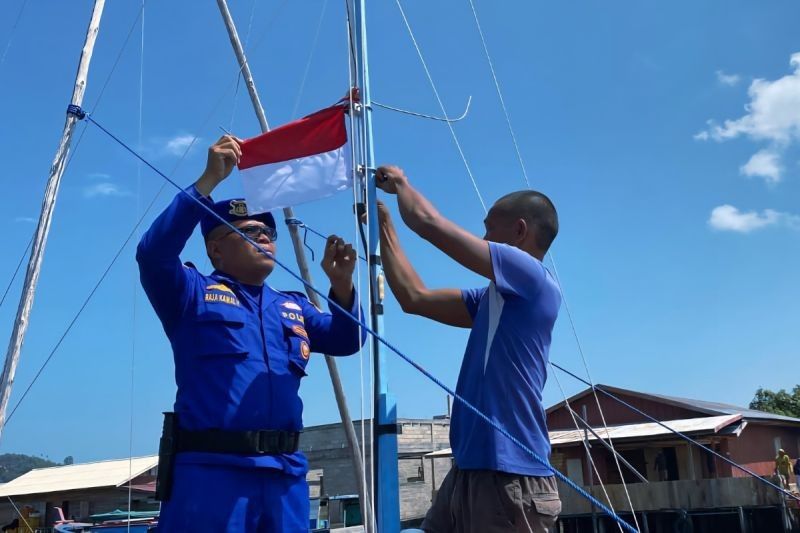 Mengapa 80 Bendera Merah Putih Dibagikan kepada Nelayan Perbatasan Natuna? Simbol Jati Diri Bangsa