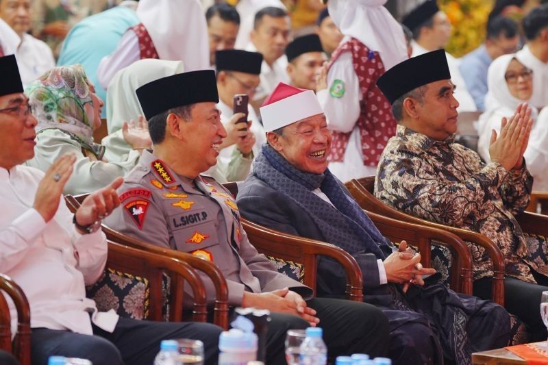 Kapolri: Ternyata Sinergi Polri Ulama Saling Melengkapi, Perkokoh NKRI di Haul Ponpes Buntet