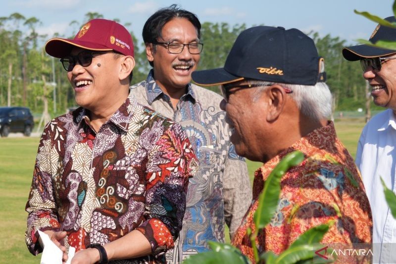 Fakta Unik: Menteri Karding Tanam Pohon di Titik Nol, Wujudkan IKN sebagai Kota Hijau Berkelanjutan