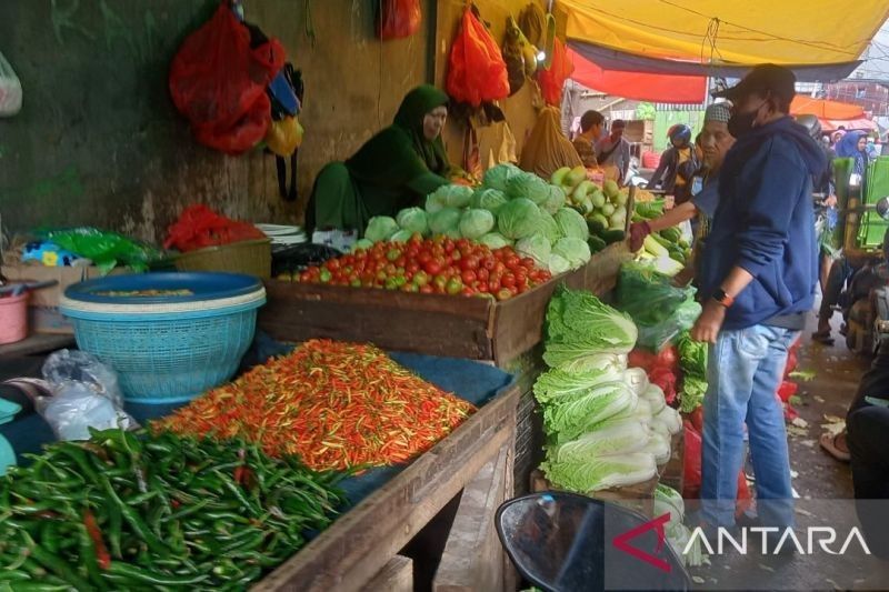 Tahukah Anda? Transaksi QRIS di Pasar Makassar Tembus Rp6,5 Triliun, Dorong Inklusi Keuangan!