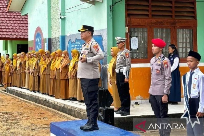 Tahukah Anda? Police Goes to School Polres Bangka Selatan Gencarkan Pencegahan Perundungan dan Kenakalan Remaja