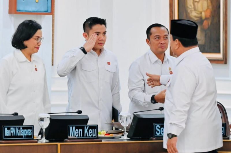 Stok Beras Tertinggi Sepanjang Sejarah: Sidang Kabinet Soroti Capaian 10 Bulan Pemerintahan