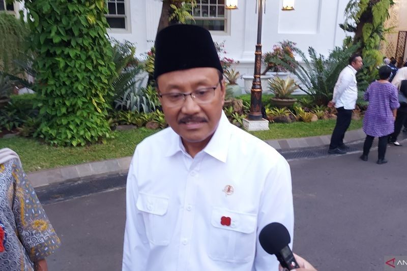 Fakta Unik: Kenapa Digitalisasi Bansos Akan Ubah Cara Pengajuan? Mensos Beberkan Rencana Baru!