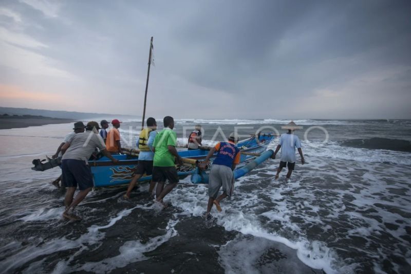 Waspada! Gelombang Tinggi DIY Capai 4 Meter, DKP Minta Nelayan Tunda Melaut Demi Keselamatan