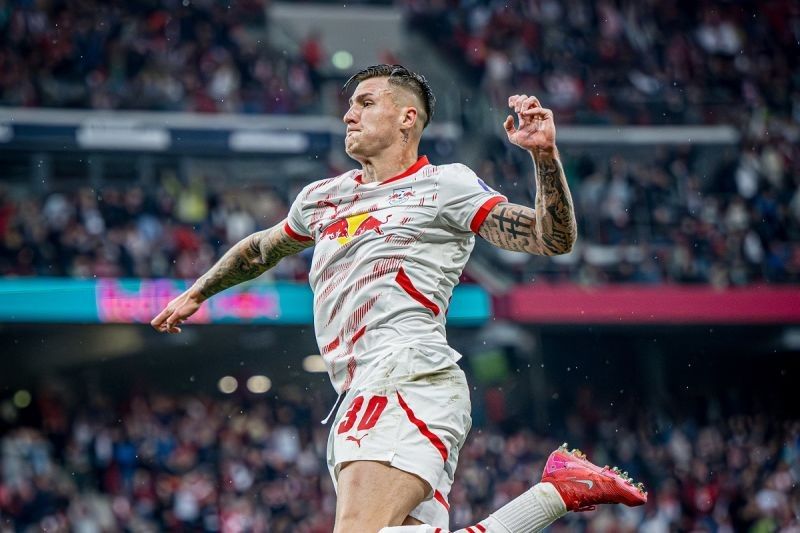Resmi! Benjamin Sesko Gabung Manchester United dengan Kontrak Lima Tahun Senilai Rp1,6 Triliun