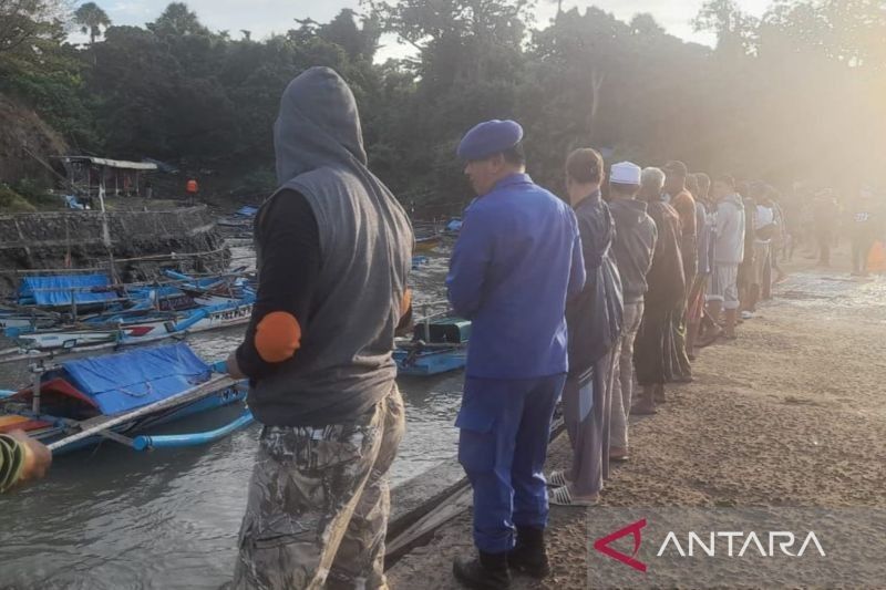 Fakta Puluhan Perahu Tenggelam, Polairud Cianjur Gencarkan Patroli Pantai Antisipasi Gelombang Tinggi