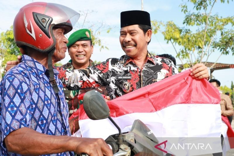 Tahukah Anda? Penajam Paser Utara Bagikan Ribuan Bendera Merah Putih untuk Semarakkan HUT RI ke-80
