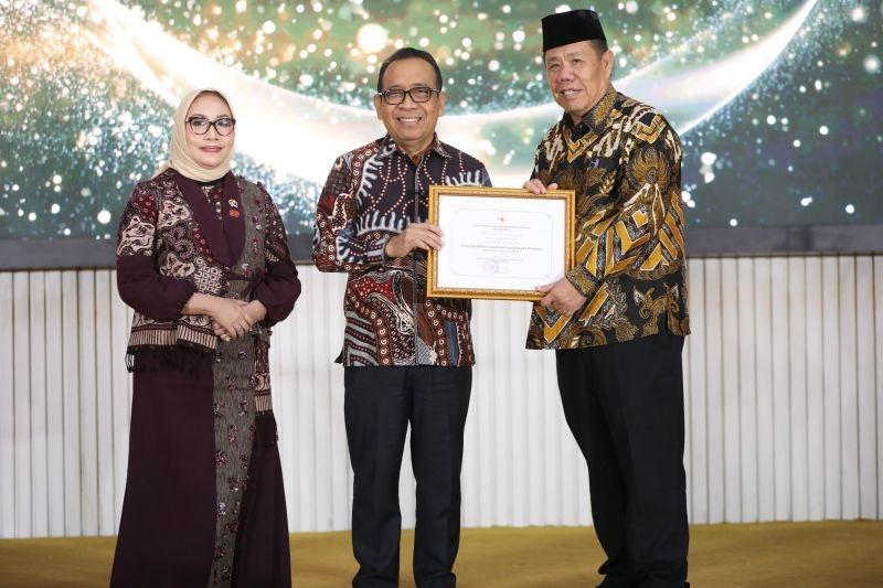 Hebat! Gubernur Babel Raih Penghargaan Provinsi Layak Anak 2025, Tujuh Kabupaten/Kota Ikut Berprestasi
