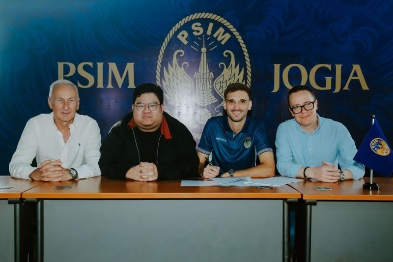 Fakta Unik Nermin Haljeta: Striker PSIM Ini Jadi 'Orang Pertama' di Lini Pertahanan, Bukan Penyerangan!