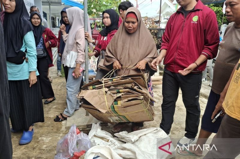 67 Kelurahan Aktif! Pemkot Bengkulu Pastikan Warga Manfaatkan Program Bank Sampah Bengkulu untuk Lingkungan Bersih