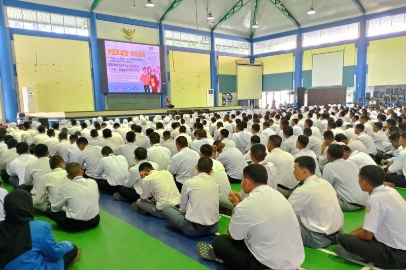 Polman Babel Cetak Mahasiswa Berkarakter Unggul: Direktur Ajak Tak Mengeluh Hadapi Tantangan Kampus