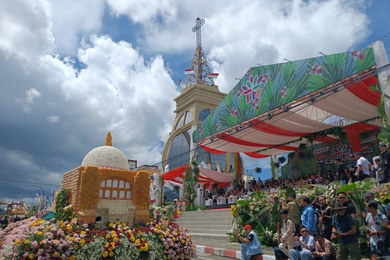 Menteri Widiyanti Ungkap Dampak Ekonomi Fantastis Festival Bunga Tomohon: Raup Rp92 Miliar!