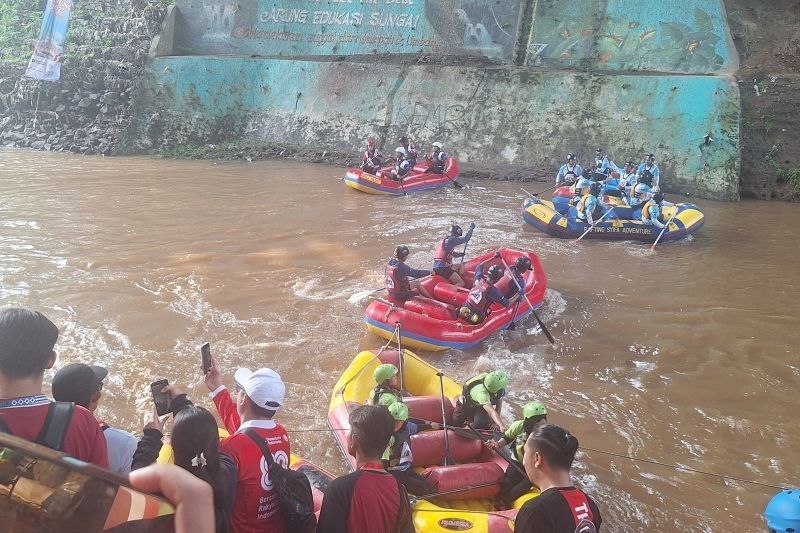Festival Ciliwung 2025: KLH Ajak Masyarakat Peduli Pemulihan Sungai Ciliwung yang Multifungsi