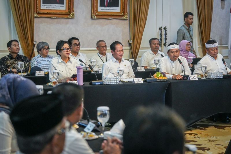 Menteri LH Tekankan Pengelolaan Lingkungan sebagai Investasi Jangka Panjang Negara, Bukan Beban