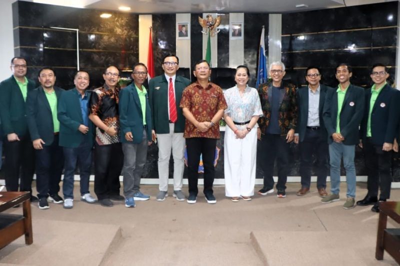 Terobosan Pemkab Buleleng: Bupati Dokter Siapkan Beasiswa Peningkatan Kompetensi Dokter hingga Luar Negeri